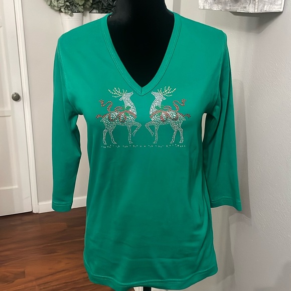 Tops - Reindeer Bling Christmas Top Green V Neck